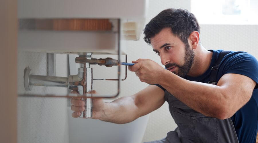 Professional water heater installation services in Hueysville, KY